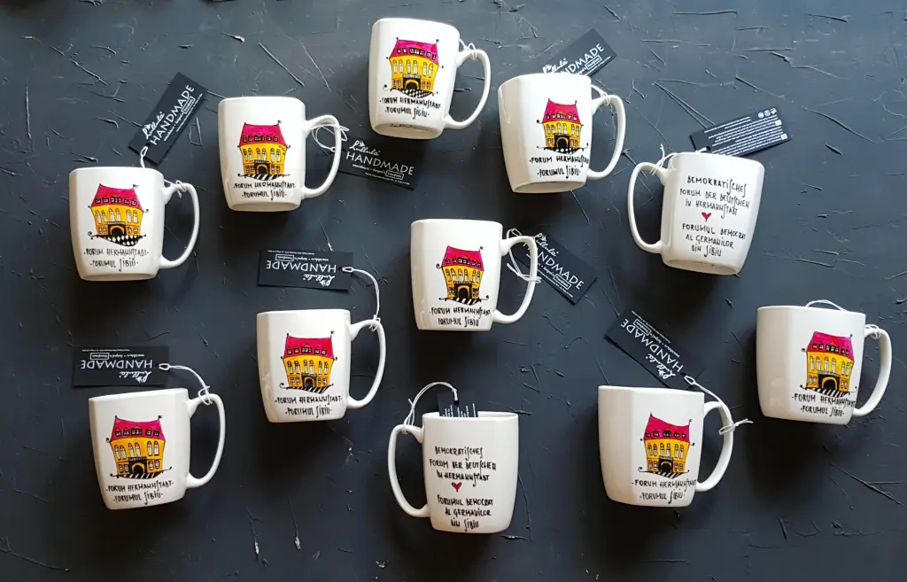 Lullula hand-painted gifts for a company