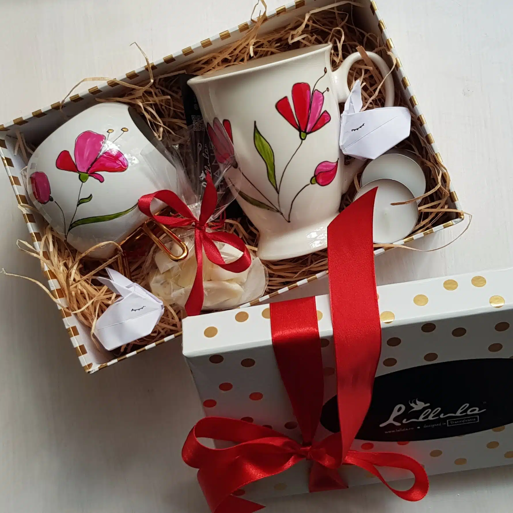 En rosa - caja regalo hecha y pintada a mano | Edición limitada